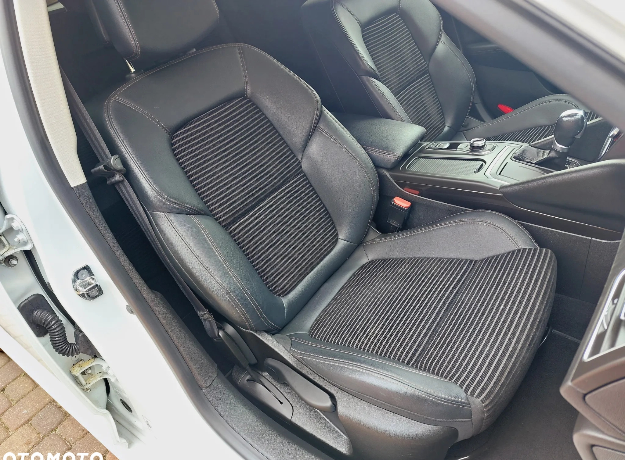 Renault Talisman cena 69900 przebieg: 166000, rok produkcji 2019 z Zawiercie małe 781
